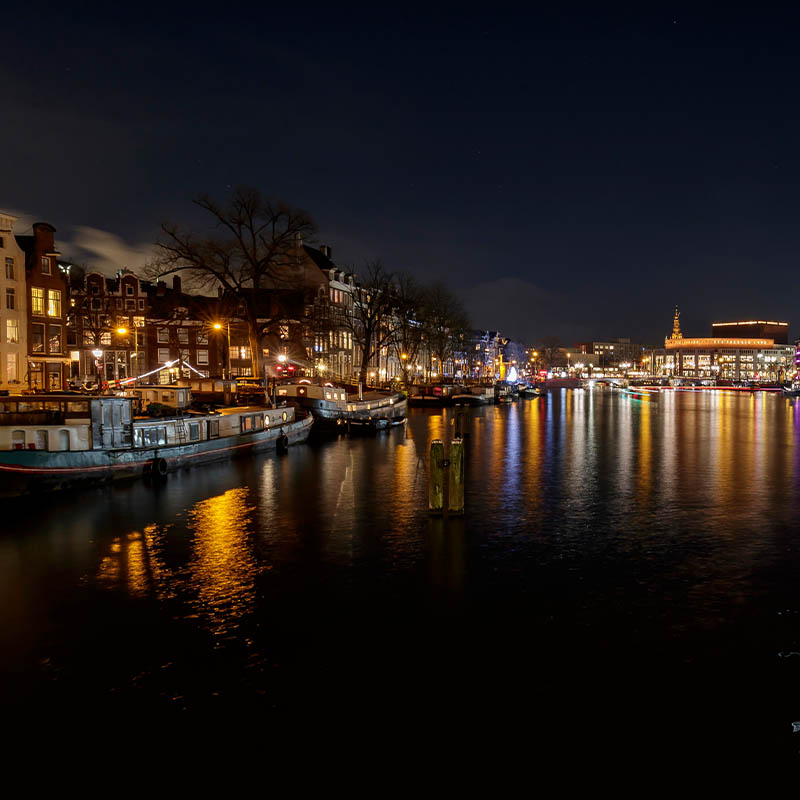 canal cruise by night amsterdam