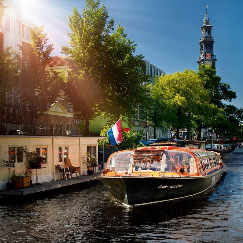 1 h. Amsterdam Canal Cruise