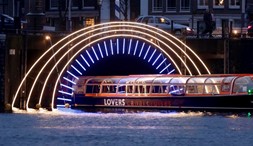 Amsterdam Light Festival Cruise vom Restaurant Loetje