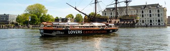 What is a comfortable modern boat?